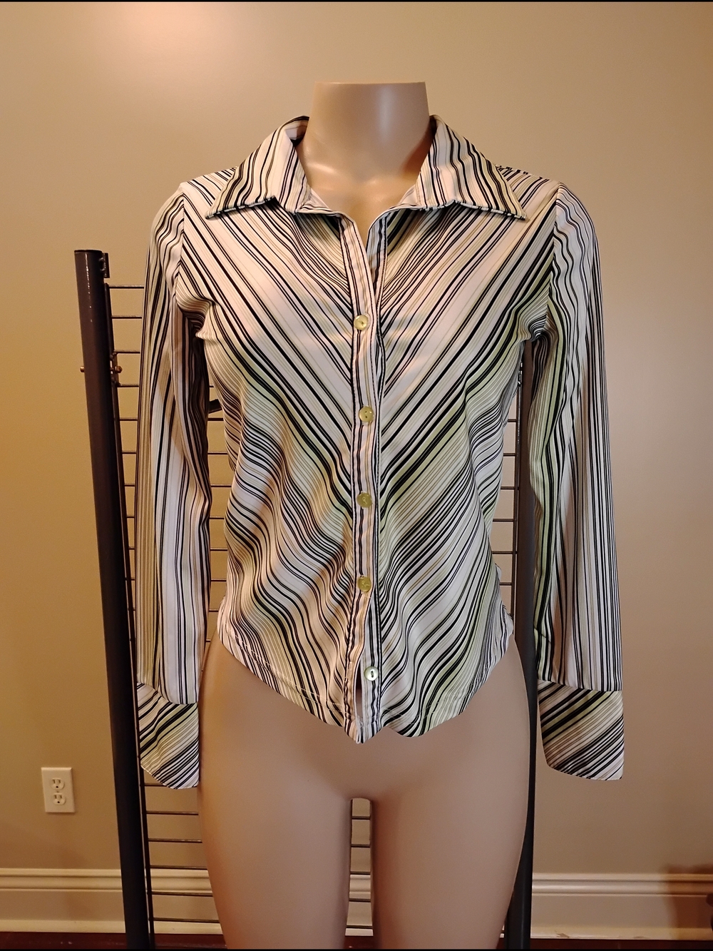 Vintage NYC Striped White Top Black Gray Pinstripe Button Front Blouse Womens